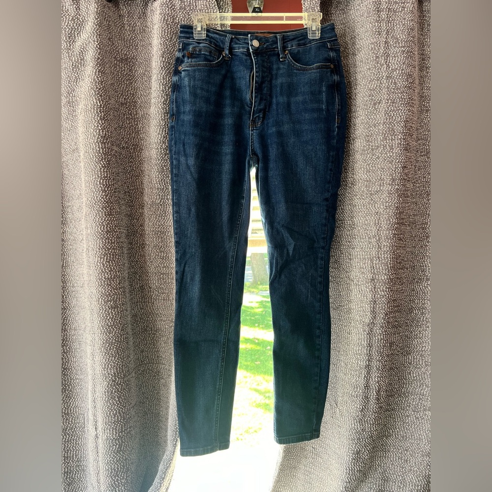 Judy blue skinny jeans with tummy control